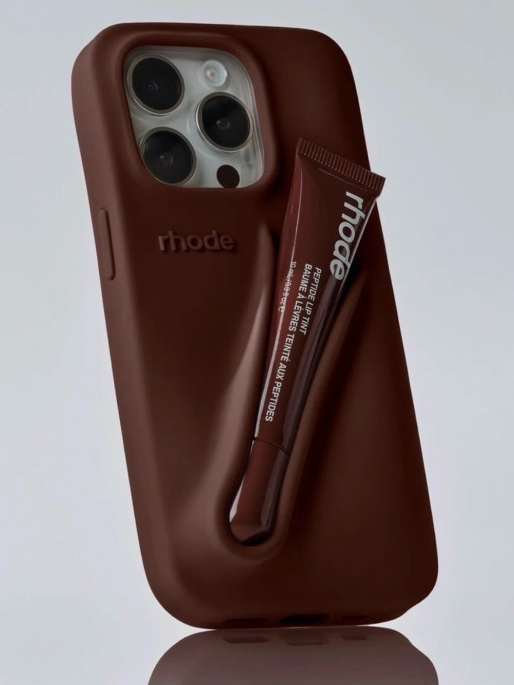LNIB rhode iPhone 13 Pro Espresso Peptide Lip Holder Silky Silicone Case